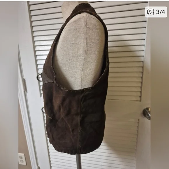 Brown Leather Vest with Toggle Closures - Picture 3 of 4